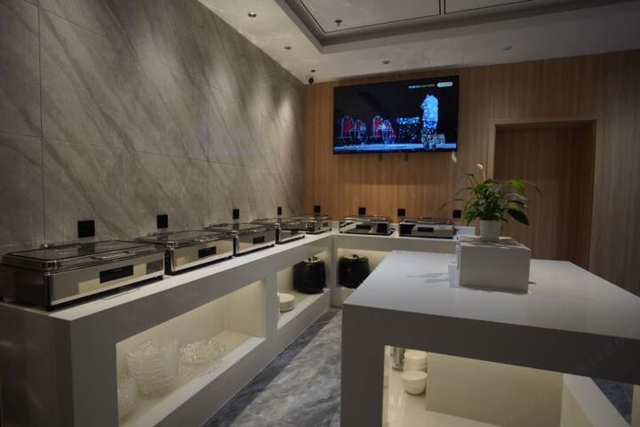 H Hotel (Beijing Fengtai Railway Station)