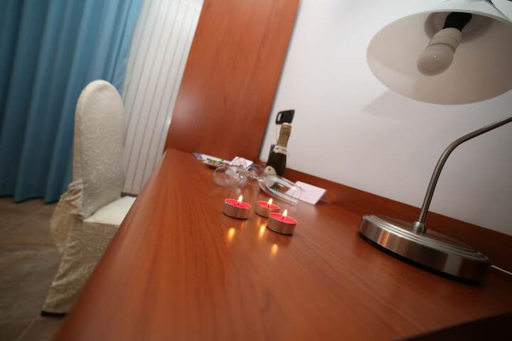 Room 11 of 72