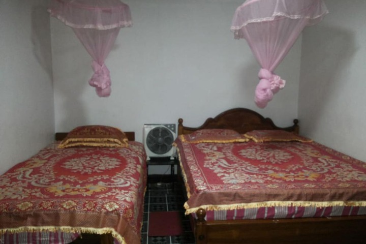 Room 3 of 24