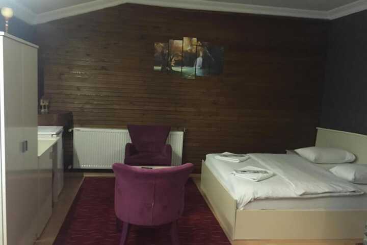 Room 22 of 32