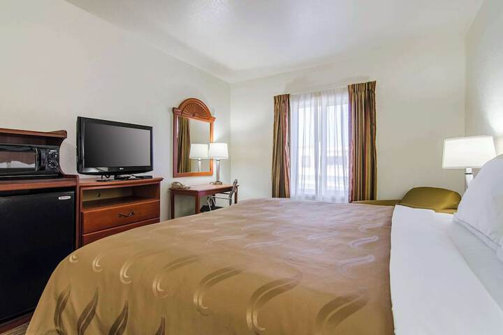 Room 25 of 65