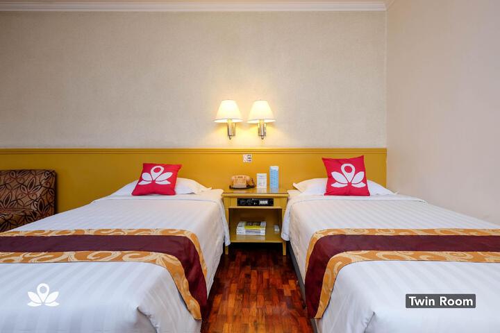 Room 2 of 9