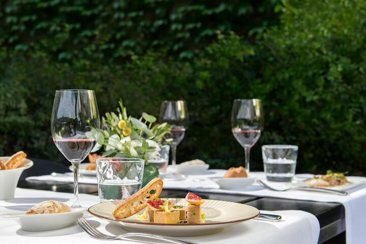 Dining 117 of 128