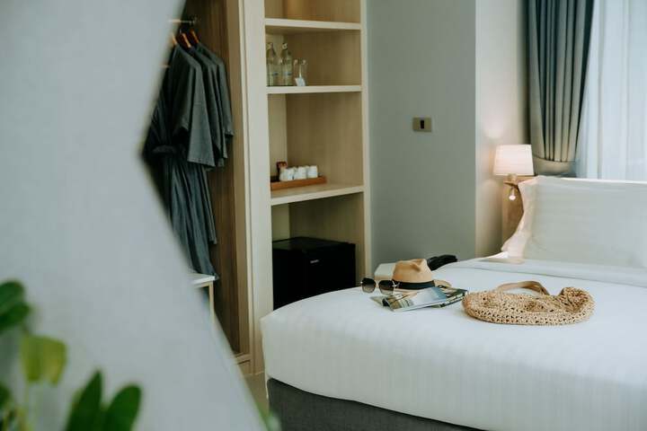 Room 17 of 154