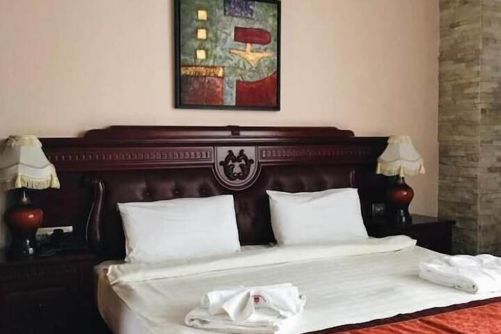 Room 7 of 20
