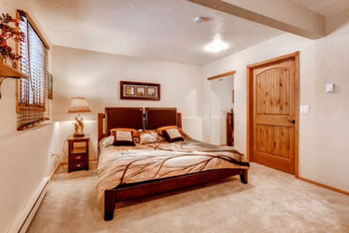 Room 176 of 434