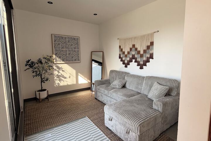 Room 10 of 22