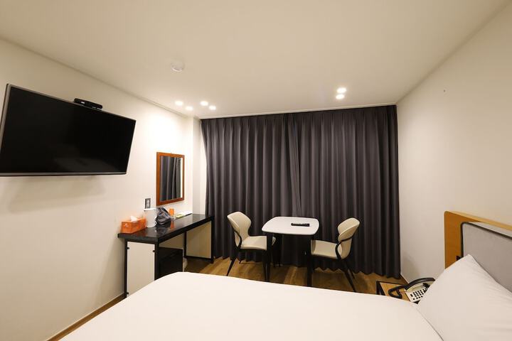 Room 20 of 75