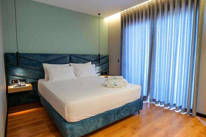 Room 49 of 85