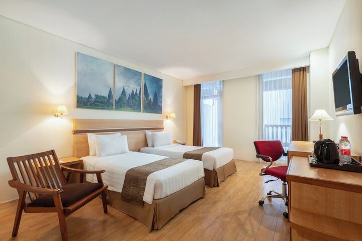Room 15 of 49