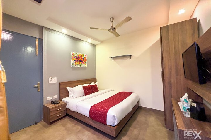 Room 16 of 111