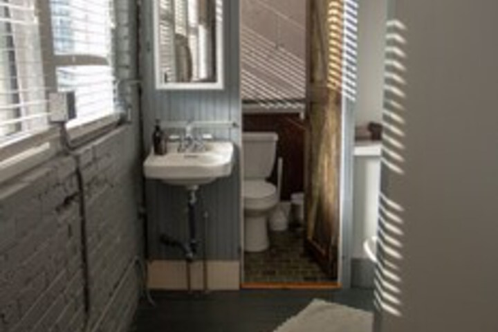 Room 15 of 60