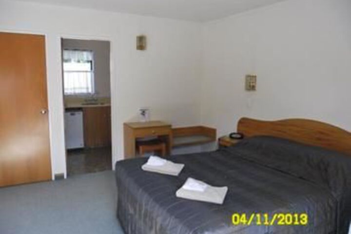 Room 3 of 9