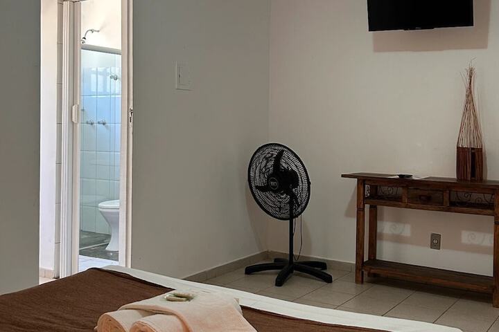 Room 5 of 40