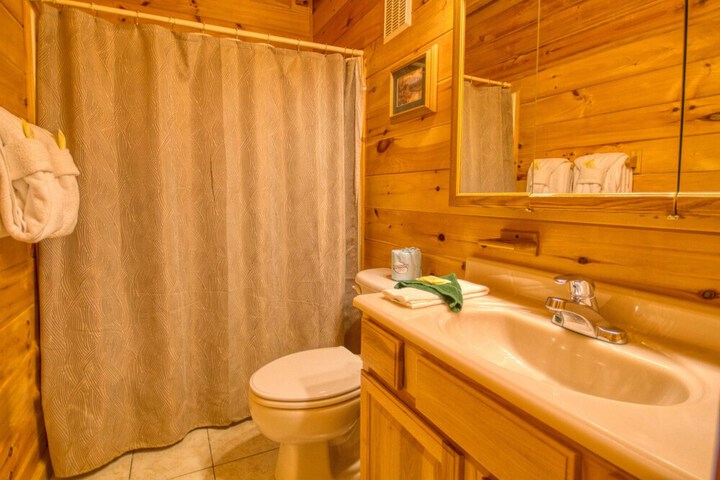 Room 10 of 27
