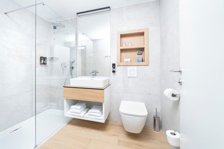 Clean Restrooms