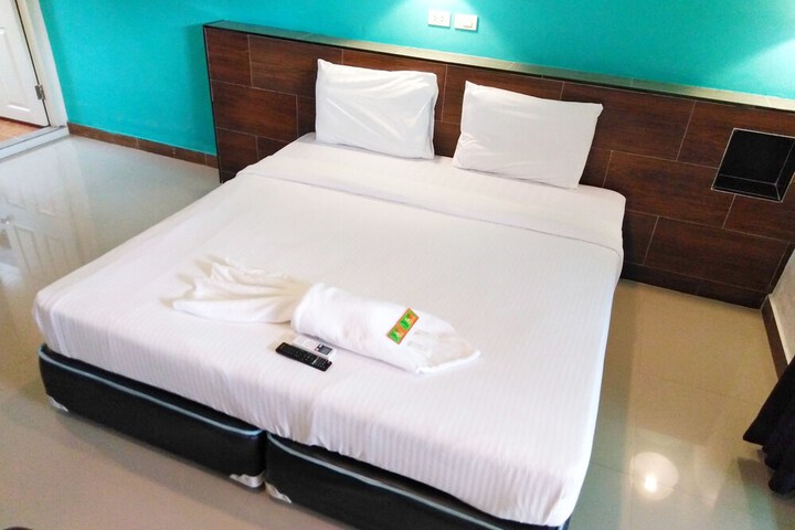 Room 3 of 97