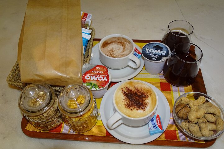 Breakfast/Coffee Service 72 of 88