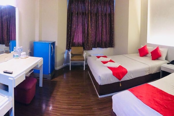 Room 12 of 41