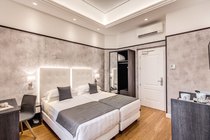 Room 41 of 79