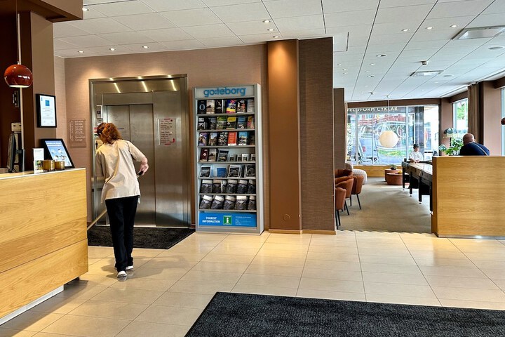 Hotel Lobby