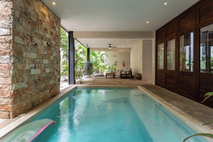 Pool 27 of 37