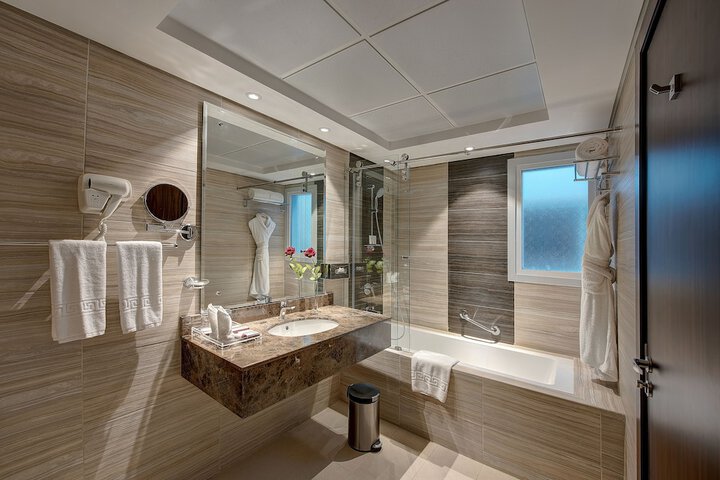 Room 30 of 58