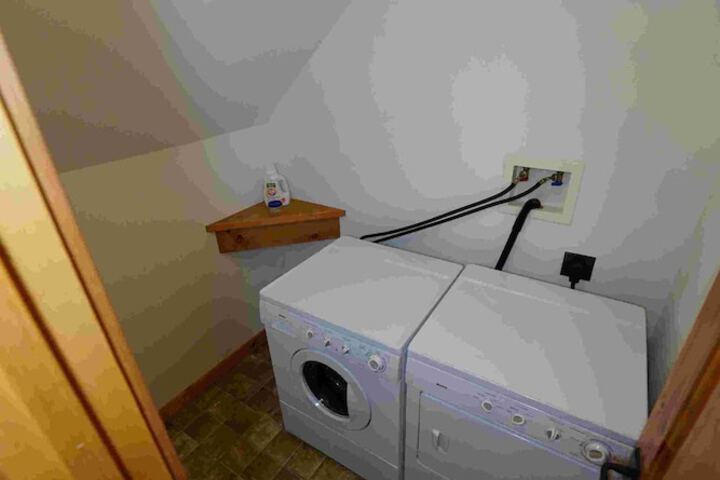 Room 195 of 241