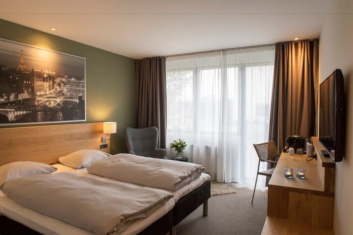 Room 7 of 31