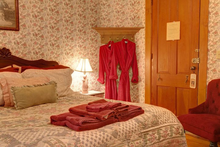 Room 32 of 100
