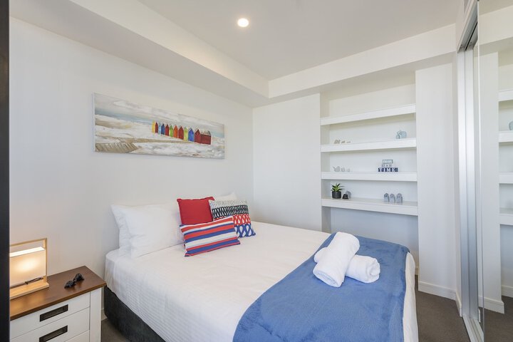 Room 5 of 35