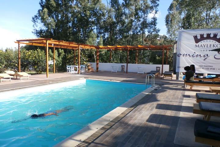 Pool 29 of 83