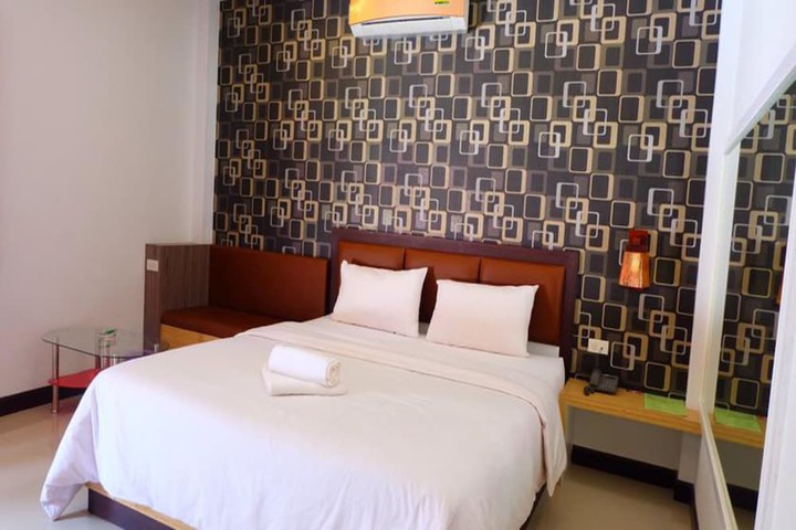 Room 3 of 24