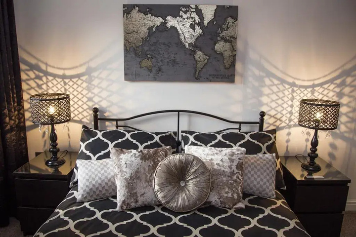 Room 12 of 13