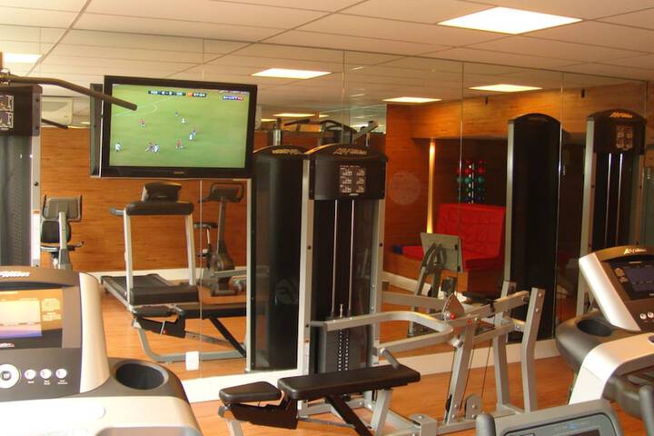 Hotel Gym Photos