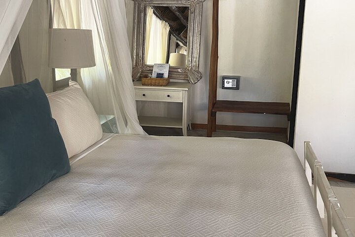 Room 49 of 172