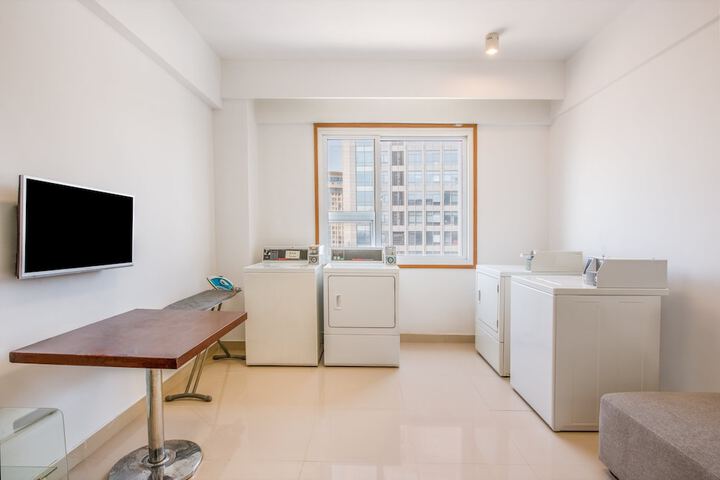 Room 32 of 88