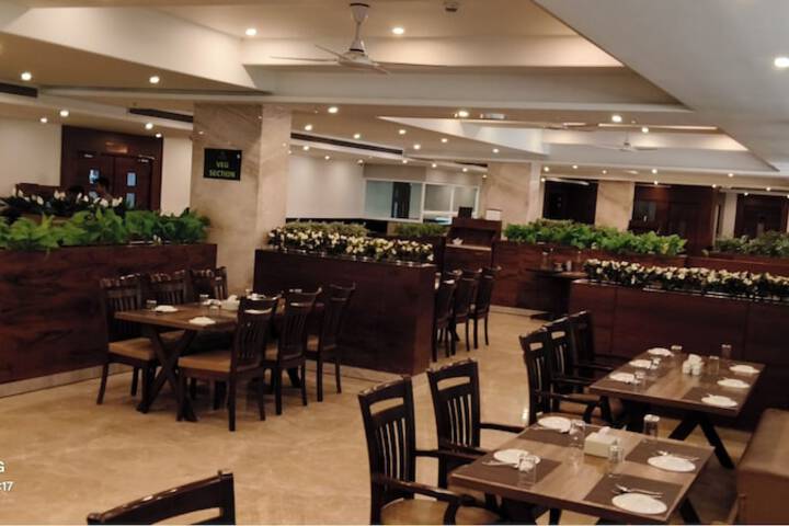 Dining 70 of 80