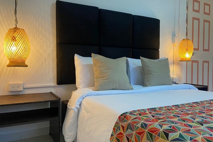 Room 3 of 36