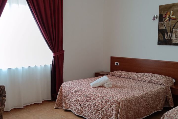 Room 17 of 31