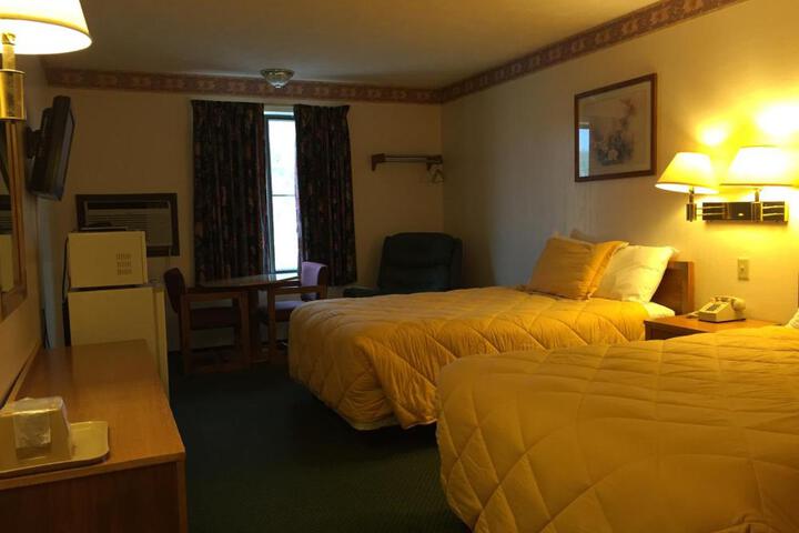 Standard Double Room (2 of 14)