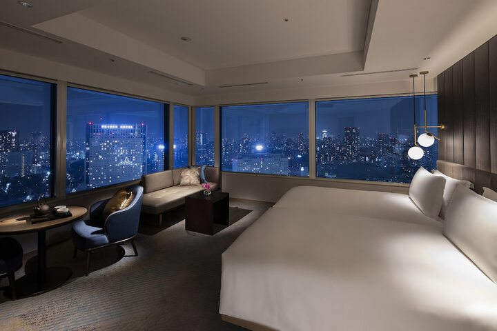 Room 7 of 196