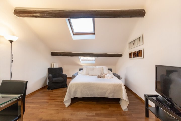 Alessias Flat Isola M5