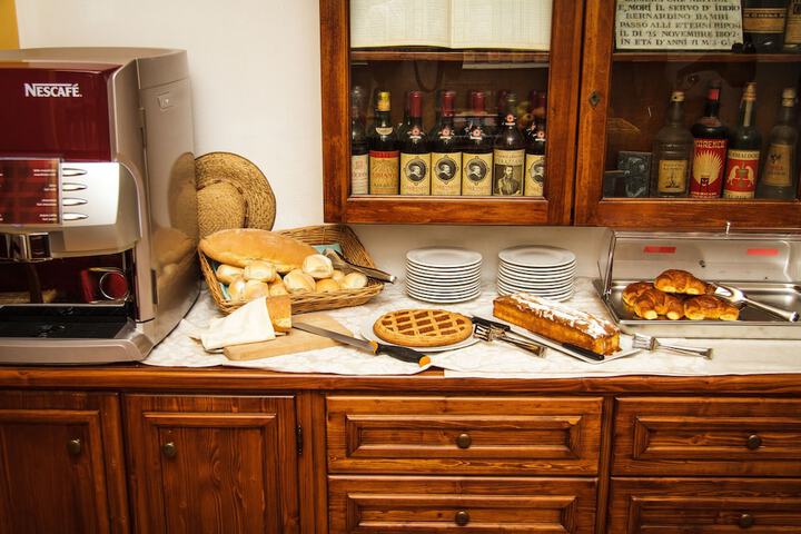 Dining 49 of 62