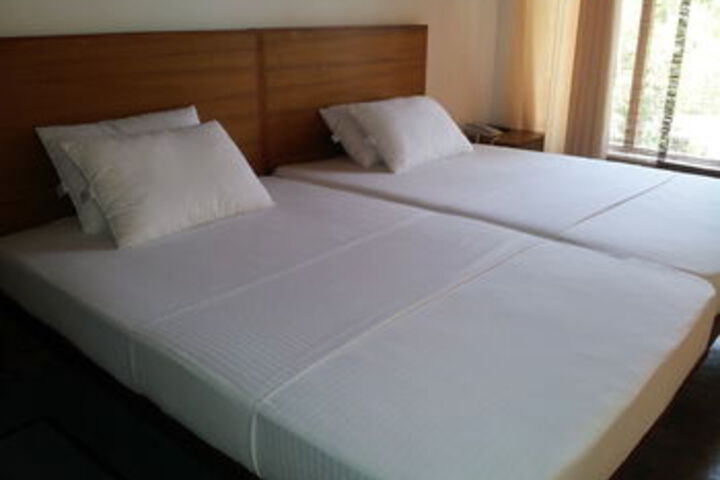 Room 12 of 29