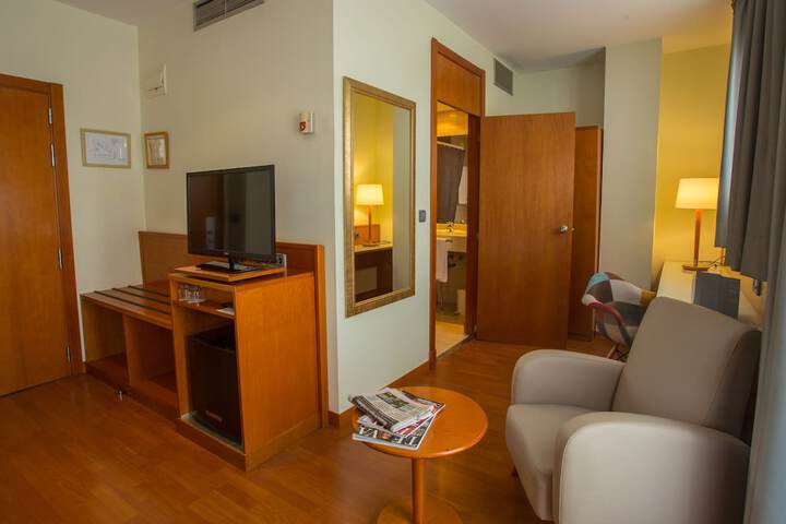 Room 8 of 24