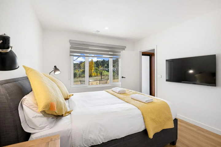 Room 6 of 22