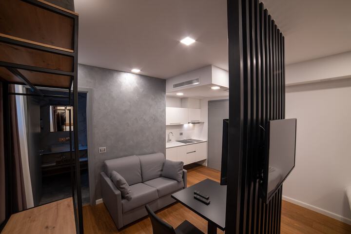 Room 11 of 47
