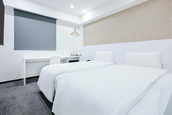 Room 20 of 83