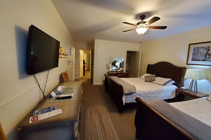 Room 10 of 68